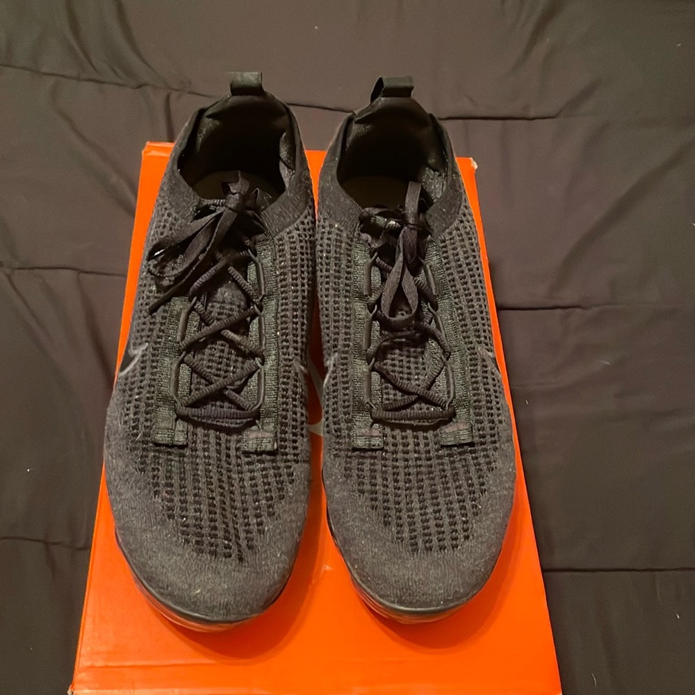 Nike Air VaporMax 2021 Flyknit “Triple Black”